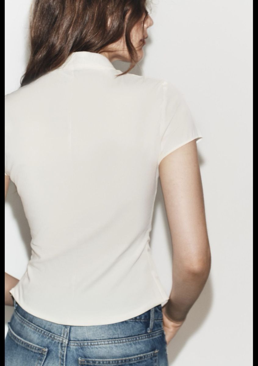 Zara T-shirts: Zara shirt  – Neuf avec emballage d'origine à Opfikon par aro_f66t 4