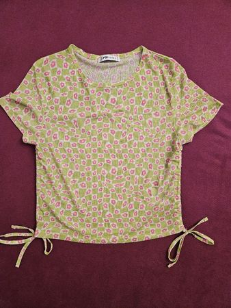 Cute Floral Print Crop Top Size L