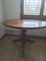 Antiker Beistelltisch / Säulentisch aus Massivholz Braun