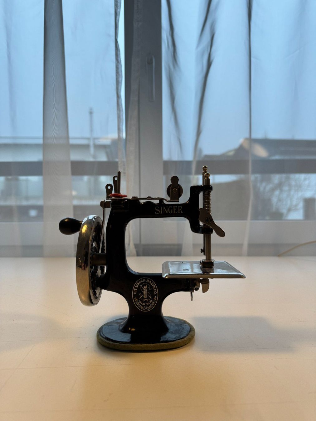 Singer Nähmaschinen: Singer Sewhandy Model 20 Mini-Nähmaschine mit Originalbox – Gebraucht aus Dänikon ZH von are_fz7m 2