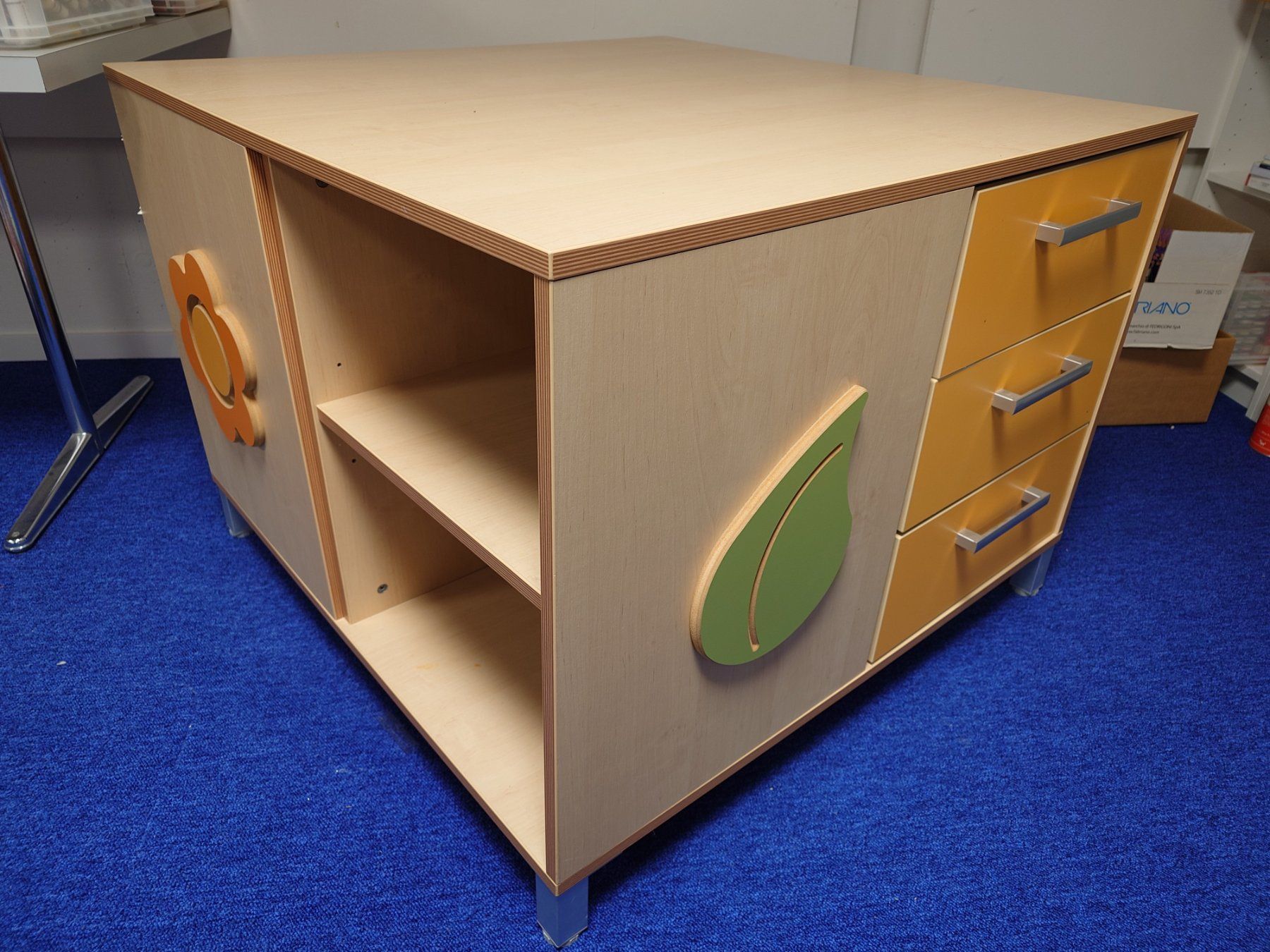 Commodes: Würfelmöbel Kinderzimmer – D'occasion à Ormalingen par primorm