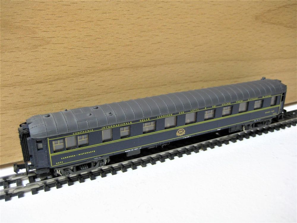Rivarossi 2493 - Furgone CIWL F 1265 - Wagon Van Transport - Échelle HO - 1990