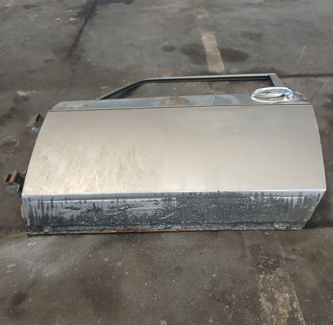Saab Tutti pezzi di ricambio auto: Portière gauche Saab 99 – Usato da la heutte venduto da Auto-stock 1