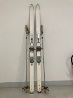 Ski, alte Militärholzski mit Kanten, fahrbar