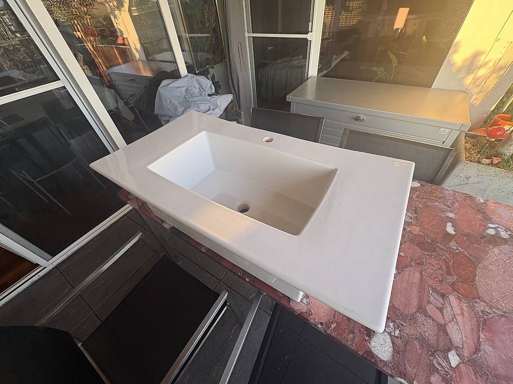 Lavabi & lavandini: Lavabo Villeroy et Boch – Usato da Kerzers venduto da OR1964 1