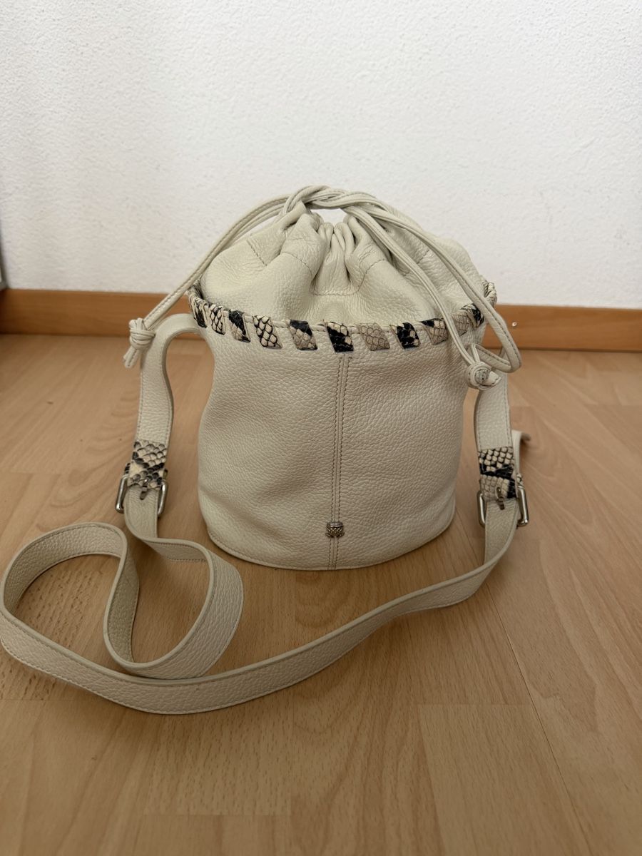 Navyboot Sacs femmes: Navyboot - Beuteltasche 100% Leder  – D'occasion à luzern par 1Merita