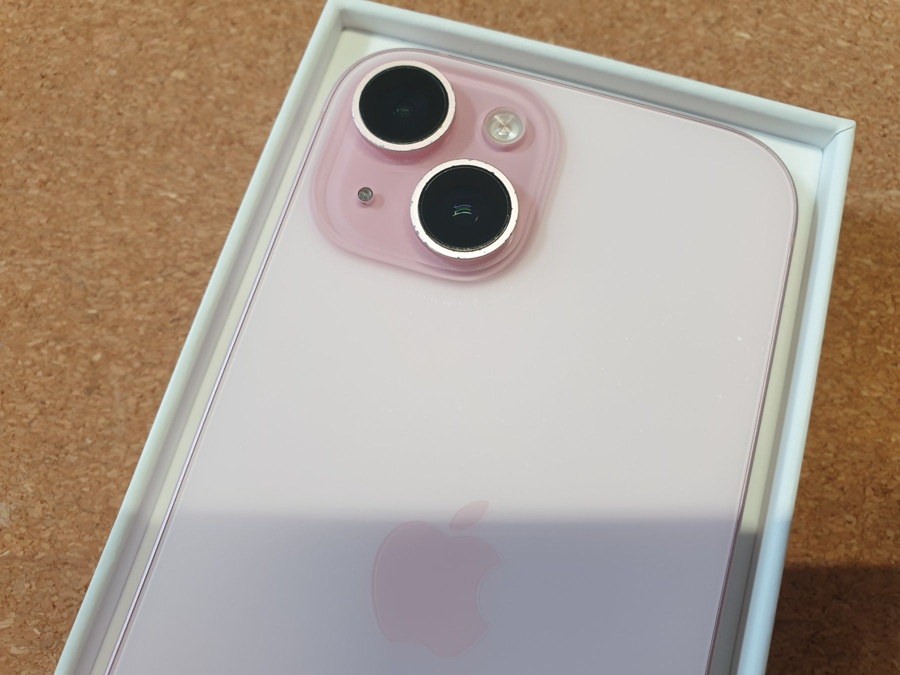 Apple Telefoni cellulari / Smartphones: iPhone 15 Rose Pink – Usato da Neyruz FR venduto da Flyback 4