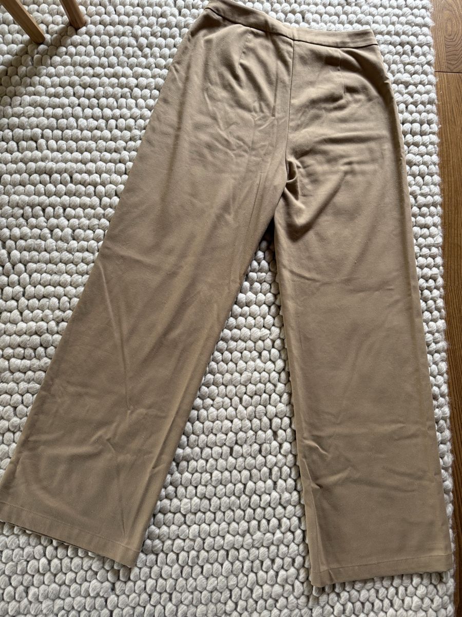 Bershka Hosen: Bershka Stoffhose Grösse 40 – Gebraucht aus Davos Dorf von tati015 1