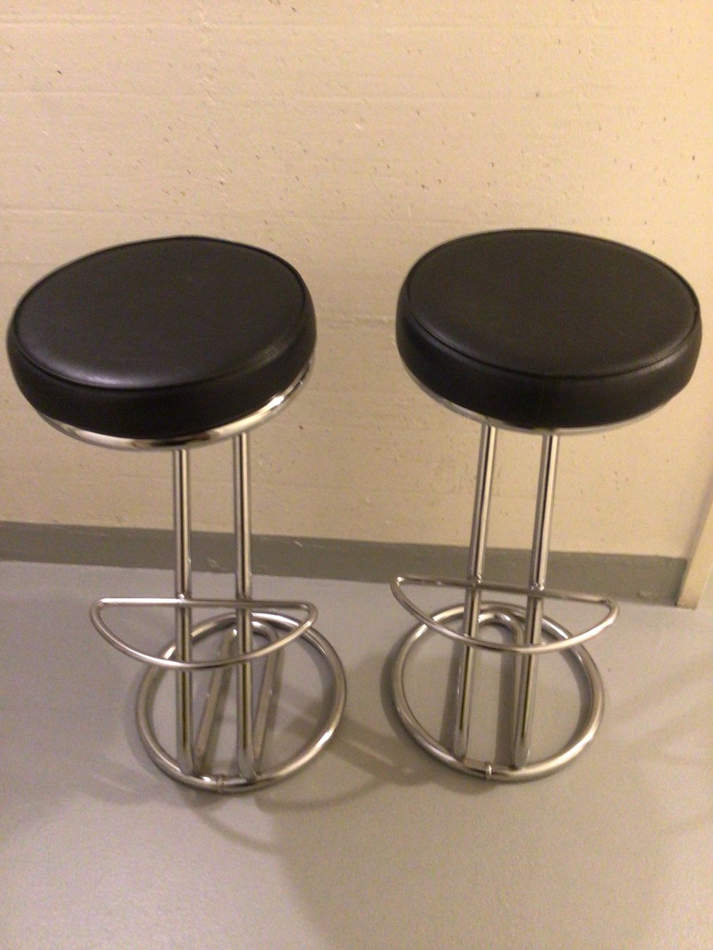 Hocker: Barhocker – Gebraucht aus Zürich von ArmariodeRuth_Senora