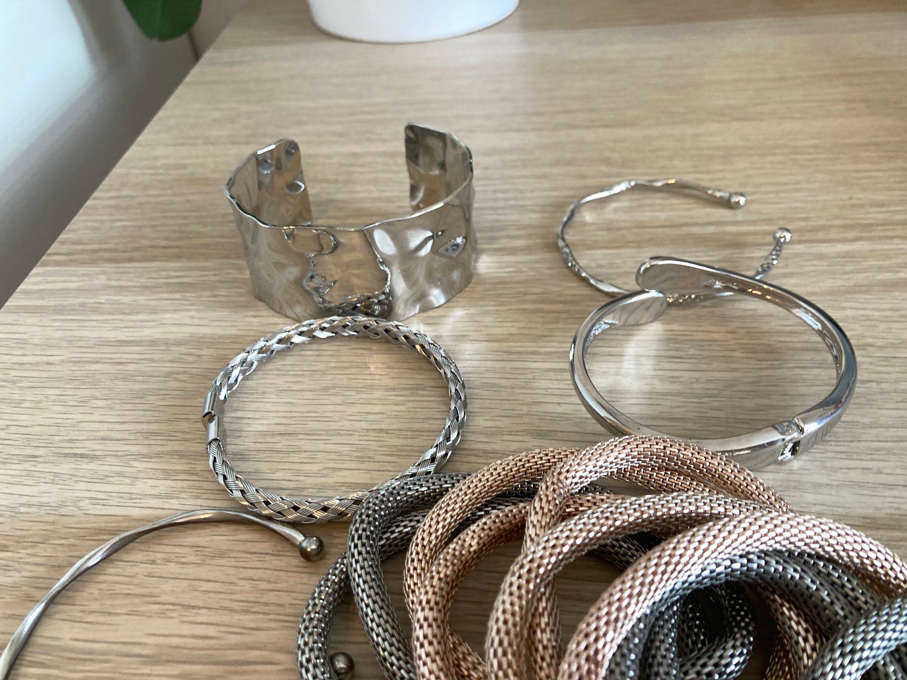 Autres bijoux: Armreifen und Armbänder Modeschmuck – D'occasion à Niederdorf par Anderlemon 2