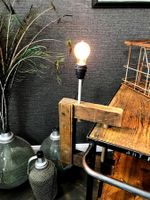 Lampe aus antiker Schraubzwinge