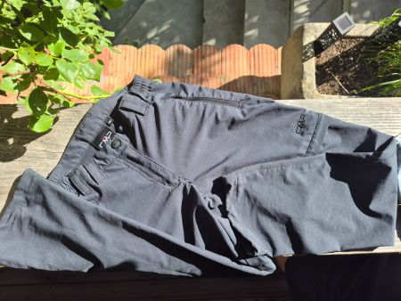 Kinder Wanderhose CMP zip off, Gr. 140, wie neu, top Zustand
