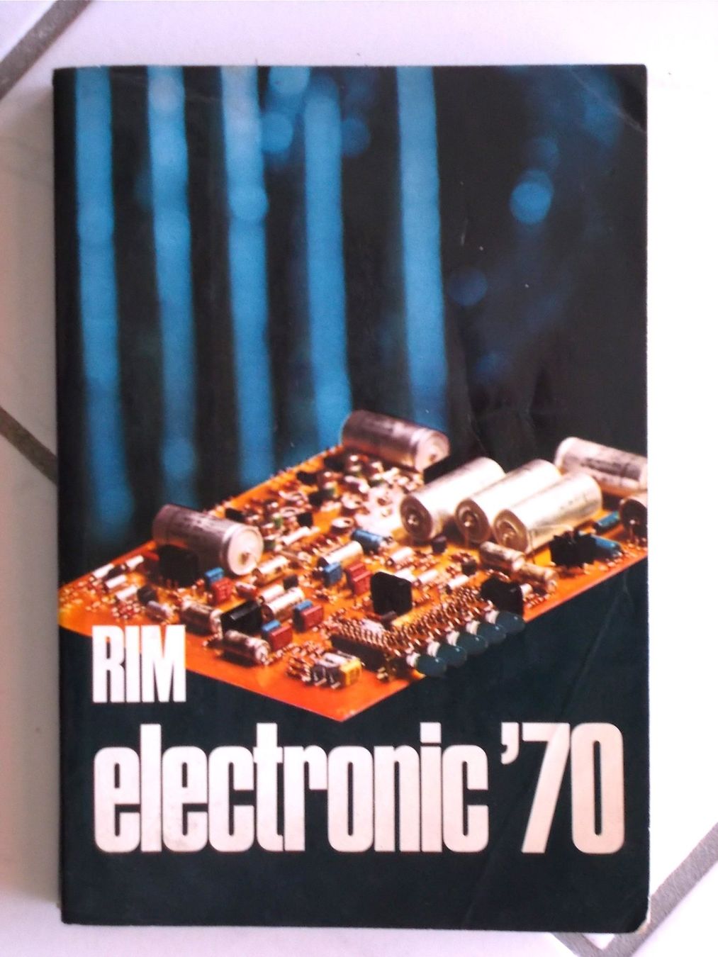 Libri: RIM - electronic - Katalog 1970 – Usato da Zwingen venduto da Celerio100