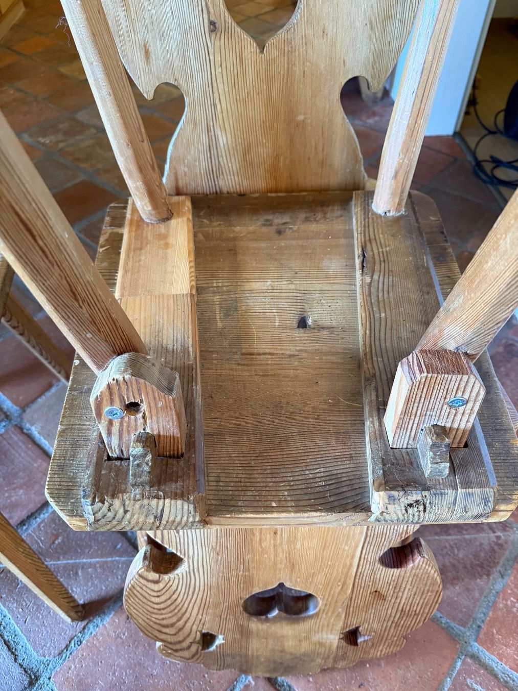 Chaises: 6 antike Schweizer Bauern-Stabellenstühle – D'occasion à Davos Dorf par rsp_55PP 2