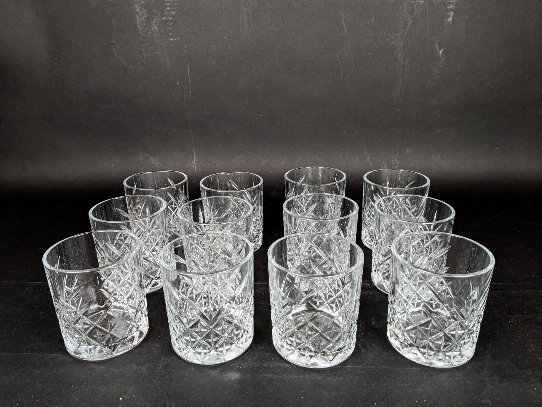 Gläser: PASABAHCE 12er Set Timeless Whiskygläser – Gebraucht aus Thun von Restwert_Thun 3