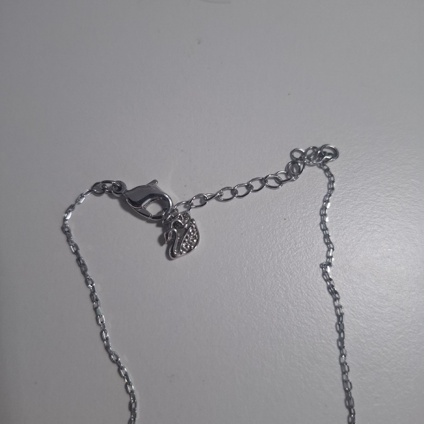Swarovski Catenine: Swarovski Halskette Infinity mit Steinen – Usato da Siebnen venduto da kar_gxl6 2