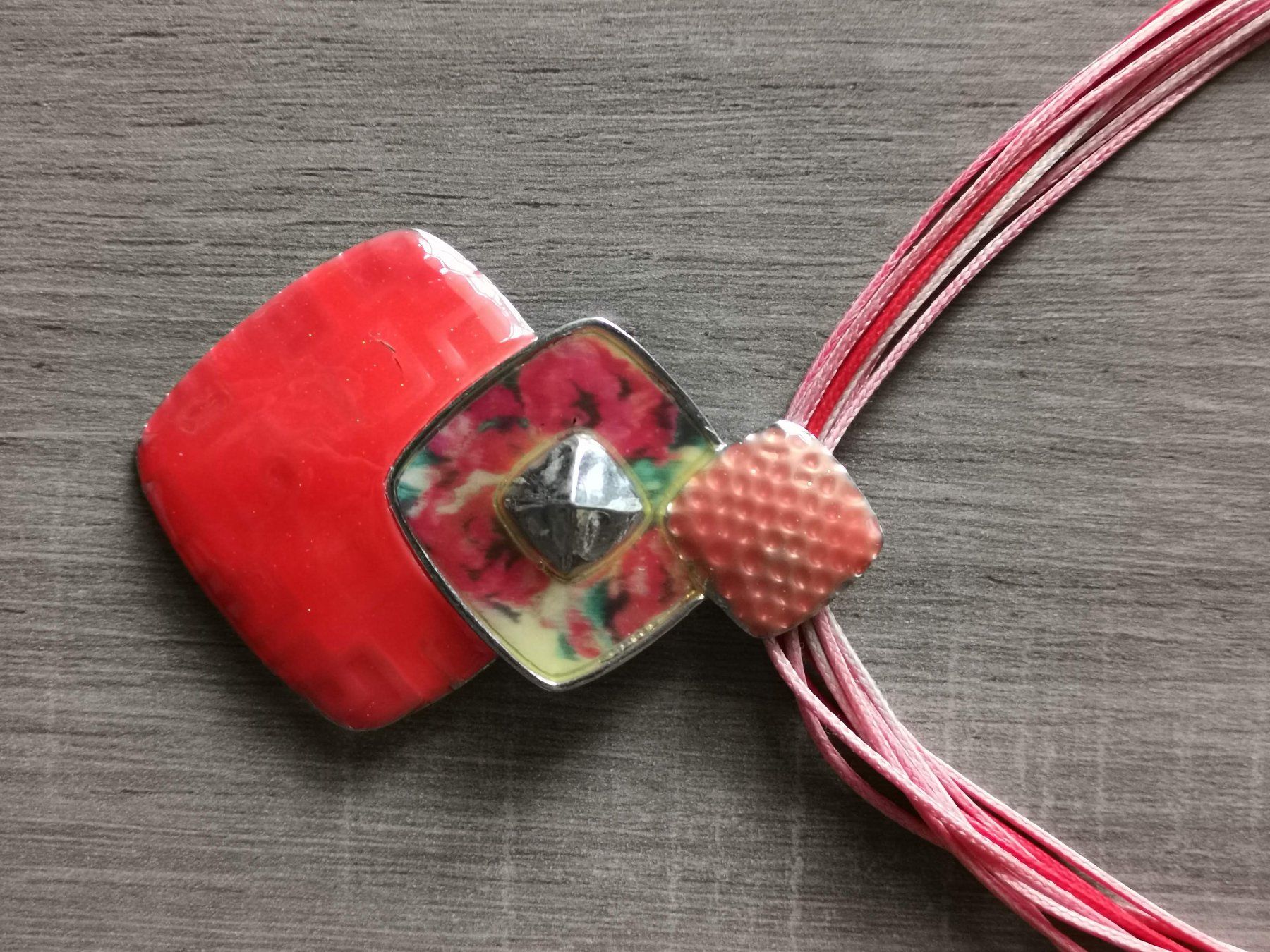Catenine: Collier Rose – Usato da Carouge GE venduto da nat_fc8l