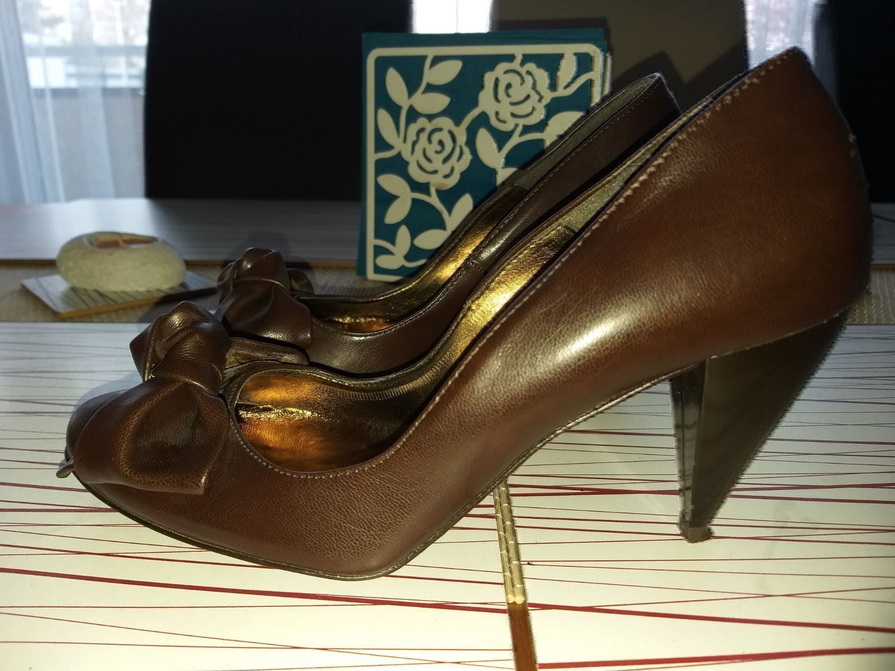 Damenschuhe: OSMOSE Chaussures / Schuhe Pointure / Nummer 36 – Gebraucht aus Cossonay-ville von Super-Price-Quality 2