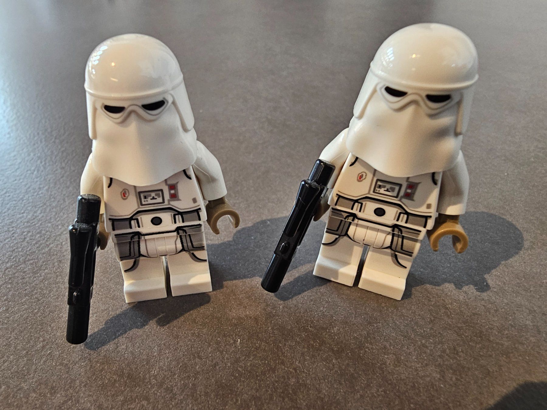 Lego Jeux de construction: Lego Star Wars 2x Snowtrooper #2 – Neuf (Voir description) à Läufelfingen par struuub92