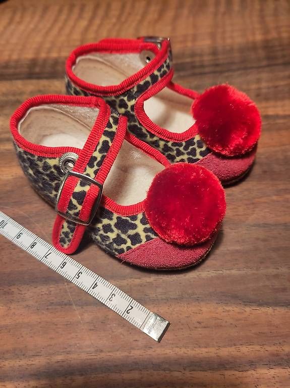 Schuhe für Jungen: Babyschuhe – Neu (gemäss Beschreibung) aus Fribourg von jan_vy2x