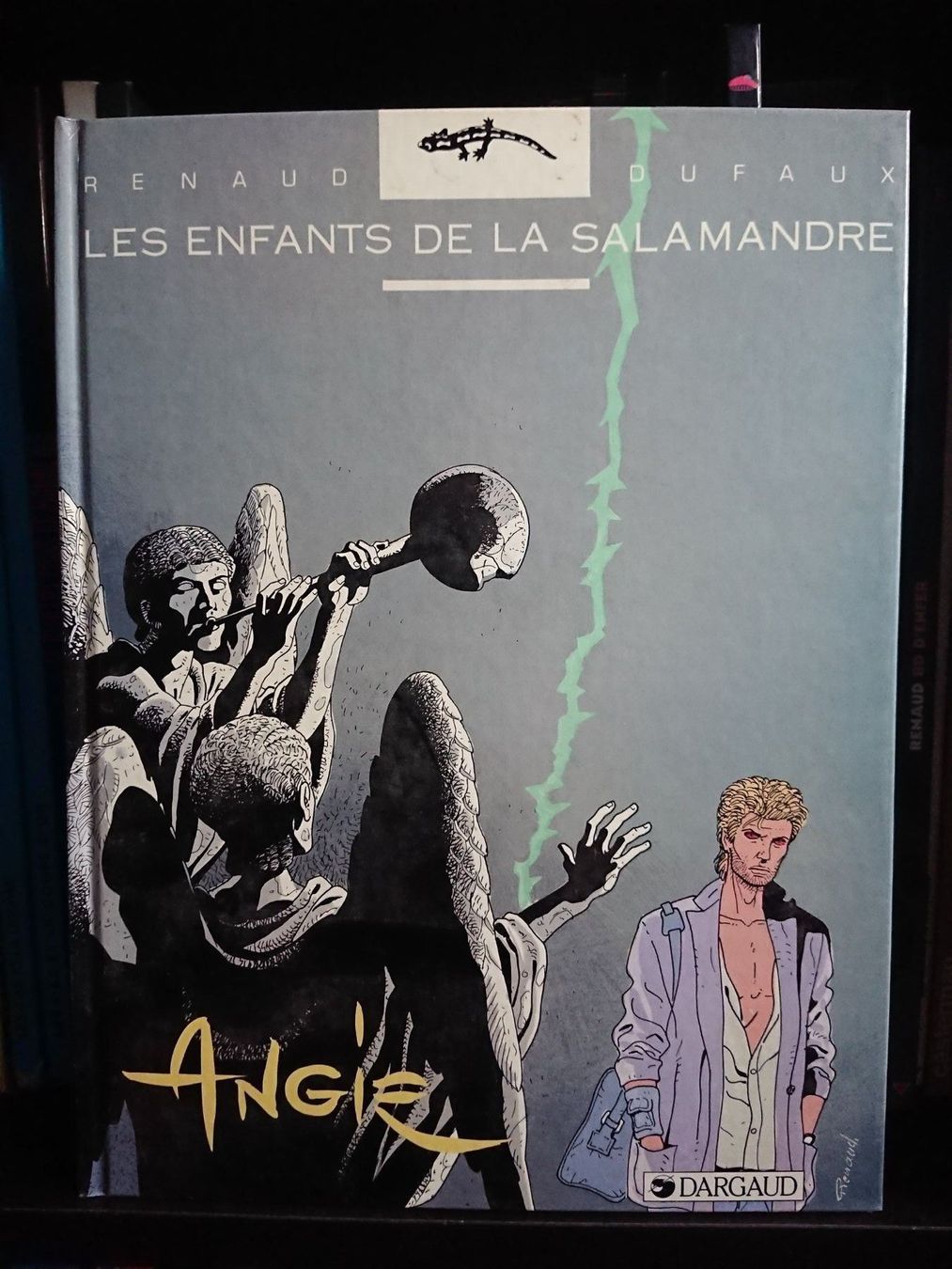 Fumetti: Les enfants de la salamandre 1 Angie EO – Usato da Farvagny-le-Grand venduto da LaCaverne