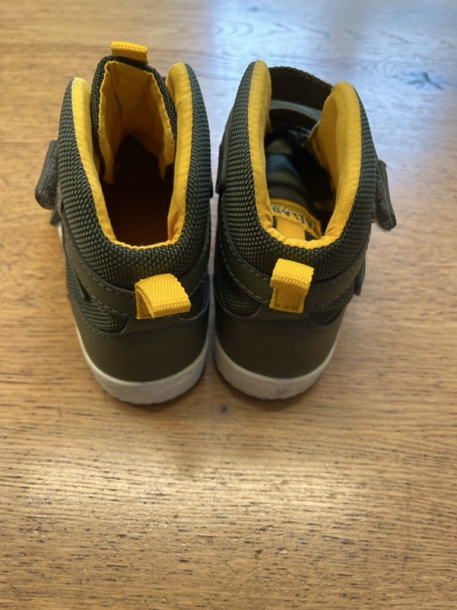 Palladium Schuhe für Jungen: Coole Palladium Kinder Schuhe, Grösse 35! – Gebraucht aus Aarau von SCH_EV 2