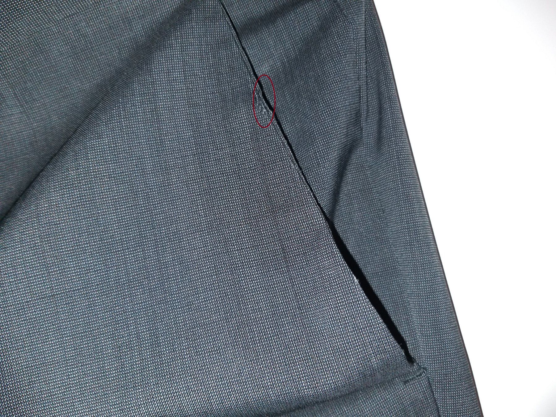 Hugo Boss Completi: Costume/Anzug HUGO BOSS     Taille/Grosse 46 – Usato da Cossonay-ville venduto da Super-Price-Quality 9