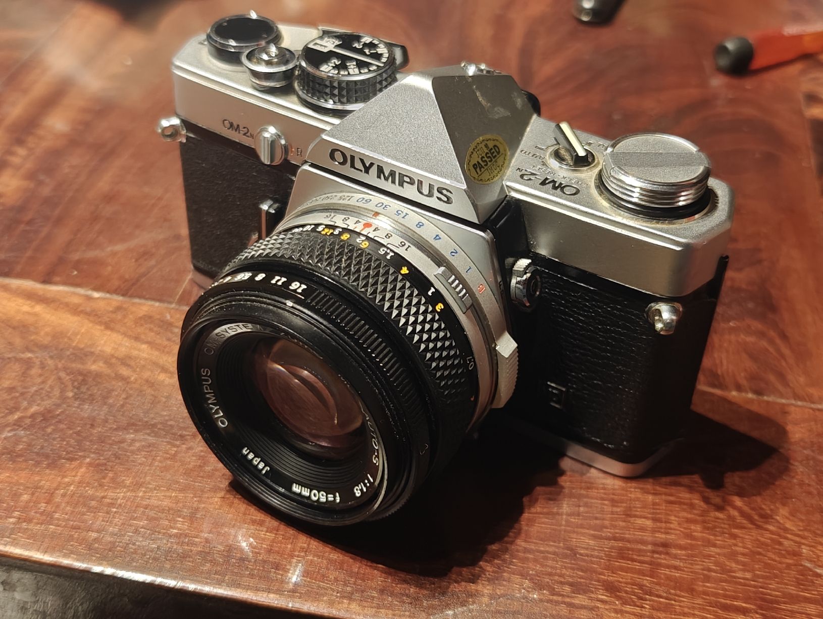 Olympus Fotocamera: Olympus OM-2N Defekt! – Difettoso da Malans GR venduto da mesmen