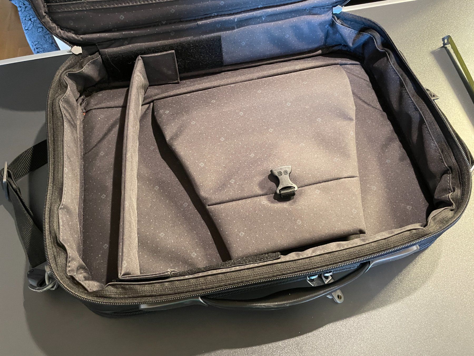 Samsonite Taschen: Samsonite Laptoptasche, schwarz, – Gebraucht aus Hittnau von kleen 5