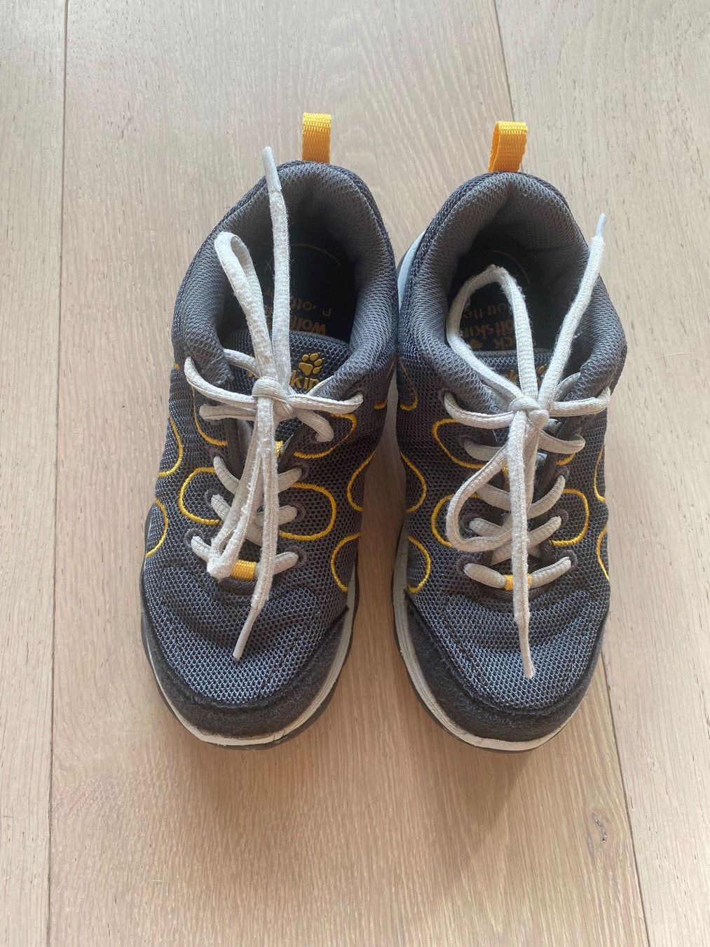Jack Wolfskin Schuhe für Jungen: Wanderschuhe von Jack Wolfskin, Gr. 33 – Gebraucht aus Anières von elenafred