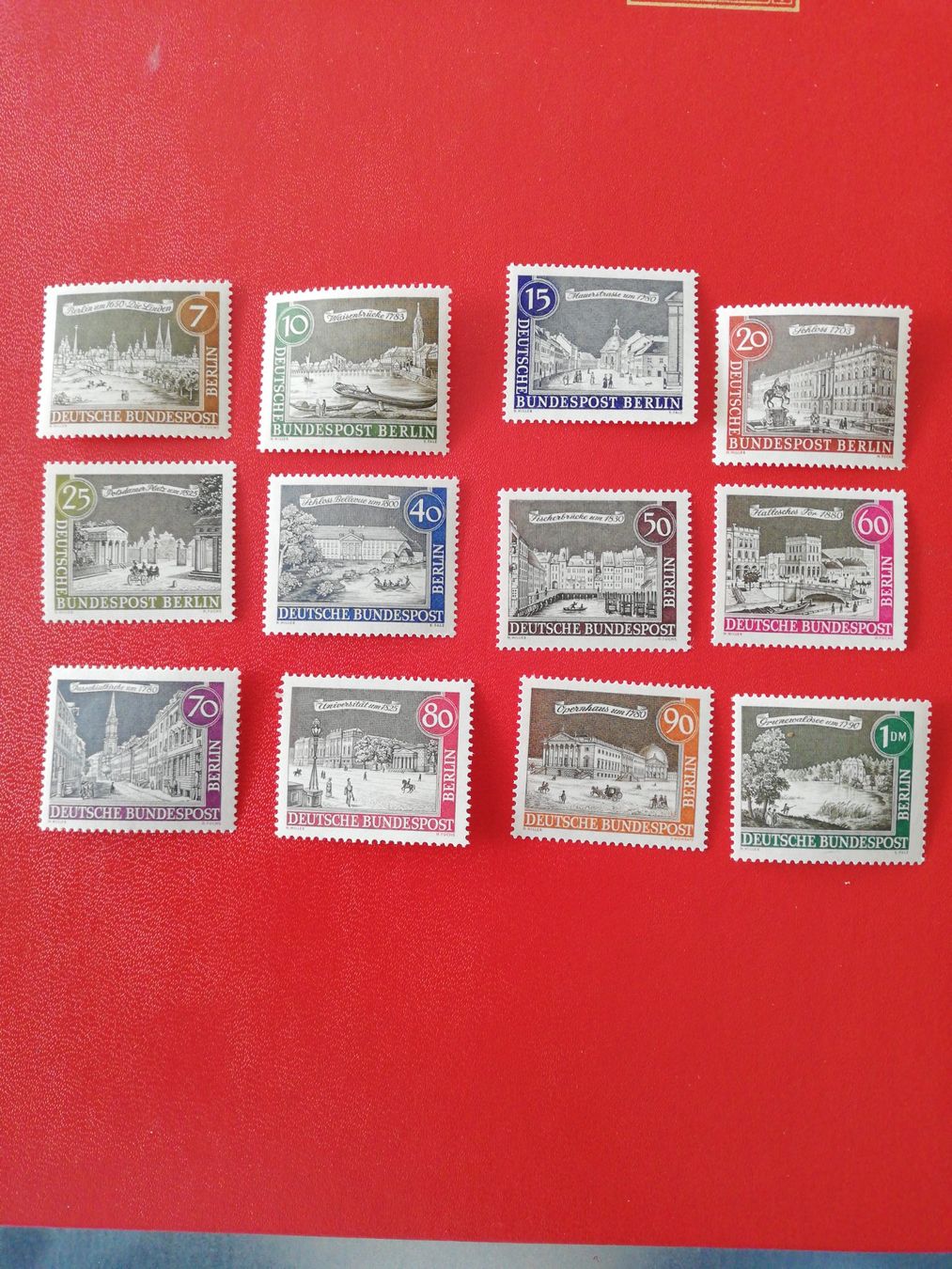Tutti i francobolli: Serie Alt-Berlin 1962/63 postfrisch – Usato da zumikon venduto da lotegrandote