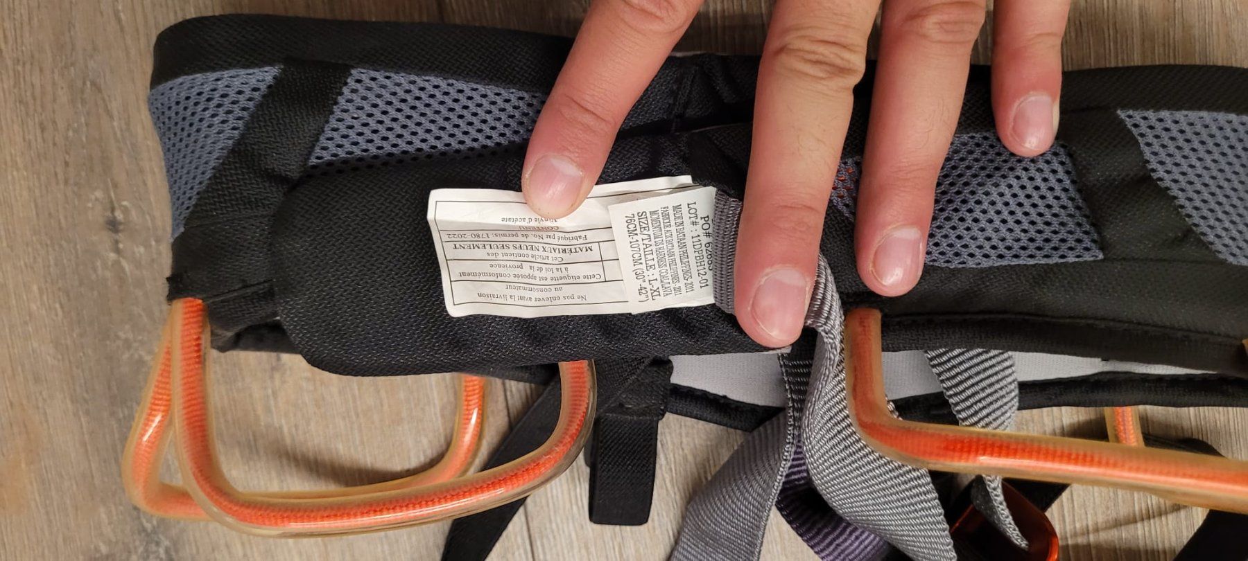 Kletterausrüstungen: Klettergurt Dlack Diamond – Gebraucht aus Luzern von RemsyRainbow 1