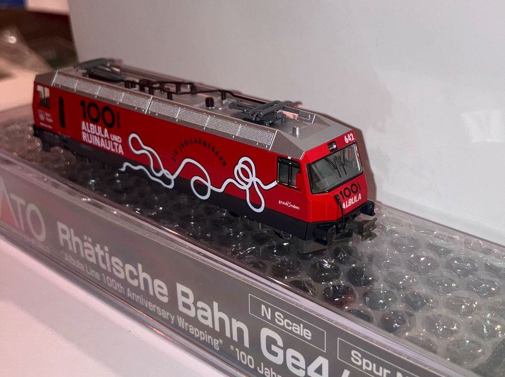 Kato RhB Ge4/4 ´´´ Albula und Ruinaulta Top mit OVP (Gebraucht) in ...