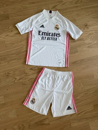 Ensemble Real Madrid enfant taille 164/13-14Y