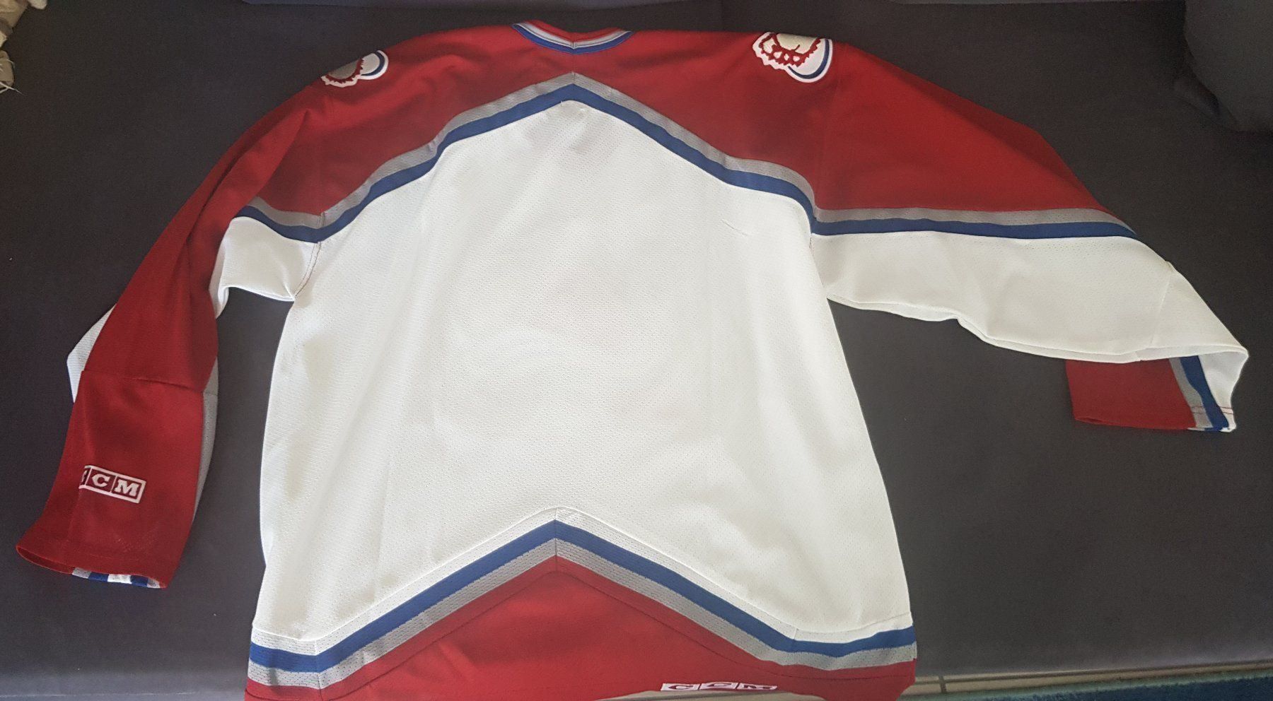 NHL Leibchen & Hosen: Maillot Colorado NHL original – Gebraucht aus Villars-sur-Glâne von Mark_988 2