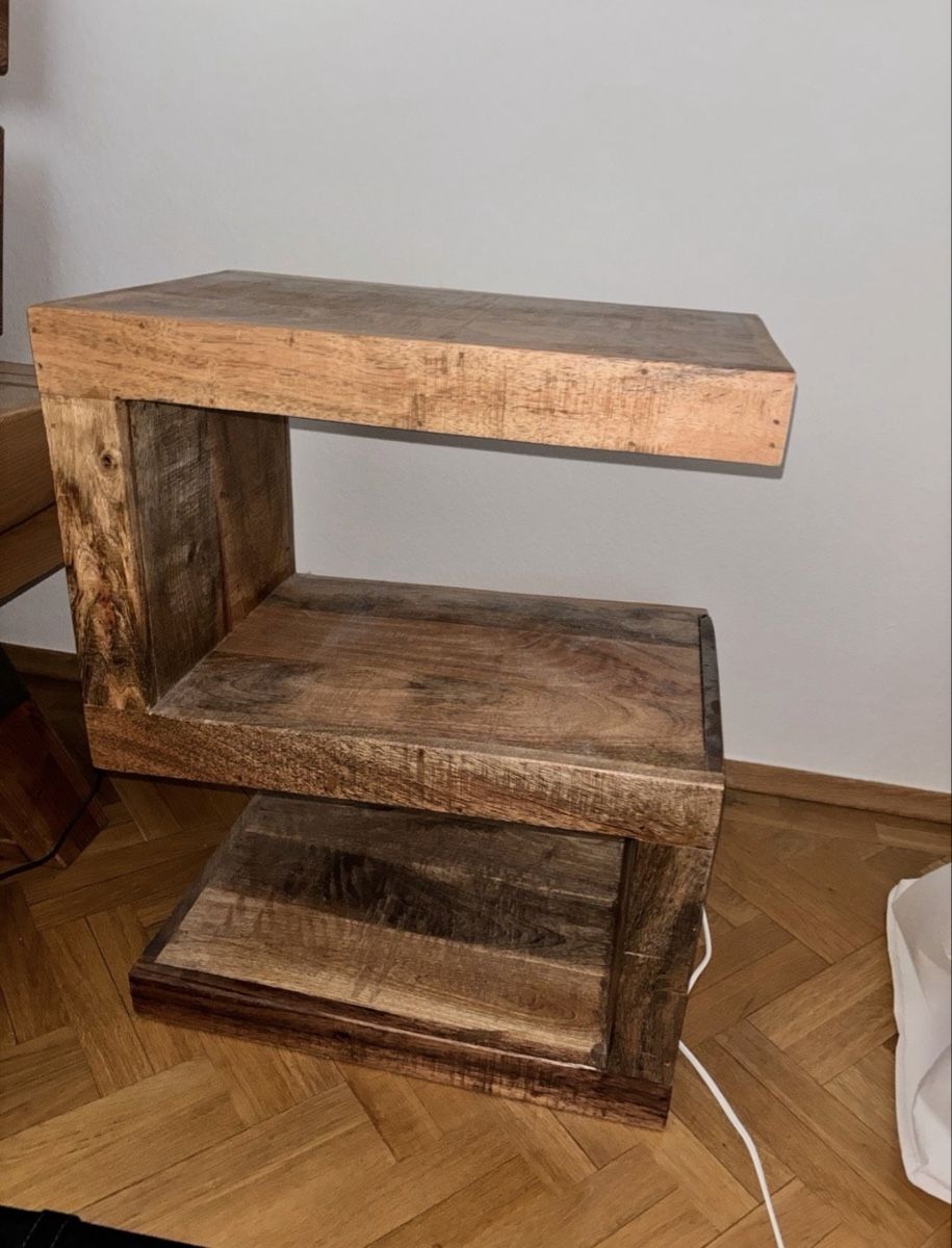 Nachttische: Holz Nachttisch  – Gebraucht aus Zürich von val_5xpm 1