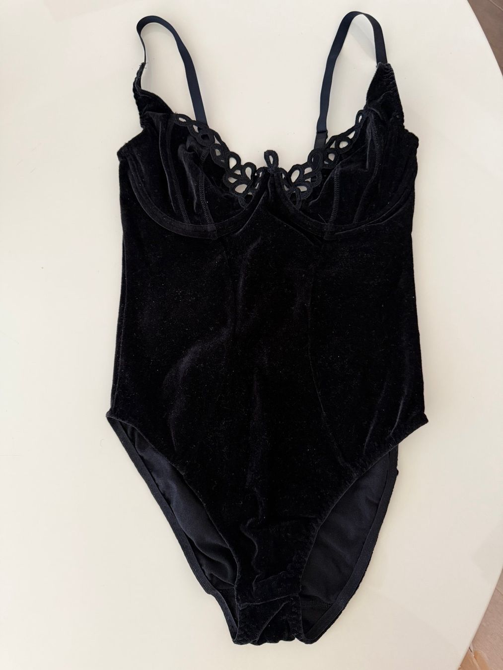 Sonstige Unterwäsche: Samt Body von Emanuelle schwarz Gr.75 B stretch – Gebraucht aus Kastanienbaum von Muenchnerkindl1 1
