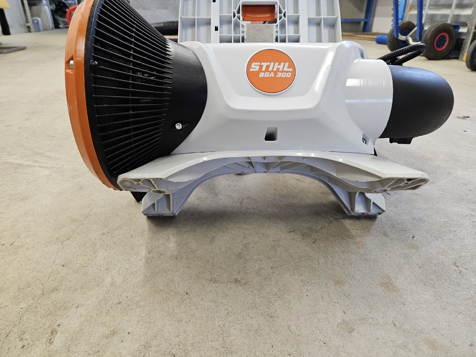 Stihl Soffiatori & Aspiratori per foglie: Stihl BGA 300.0 - neuwertig – Usato da Bichelsee venduto da Surli1 1