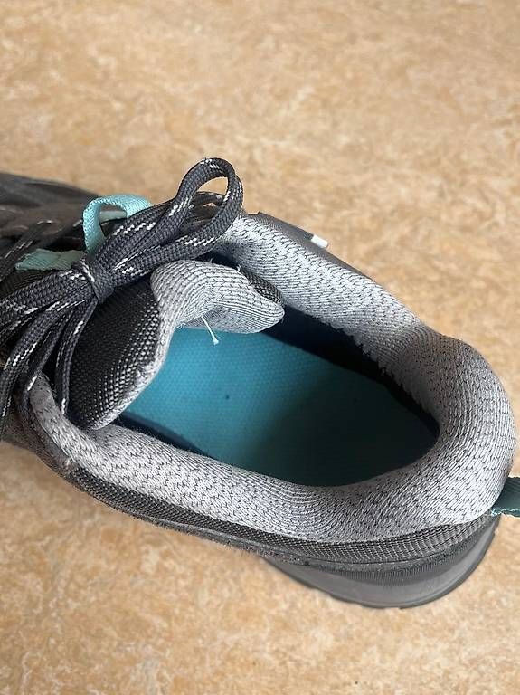 Decathlon Chaussures femmes: Quechua Wanderschuhe / Trekkingschuhe, kaum benutzt – D'occasion à Dornach par nic_lgb7 1