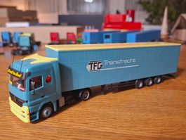 MB Sattelzug herpa 1:87