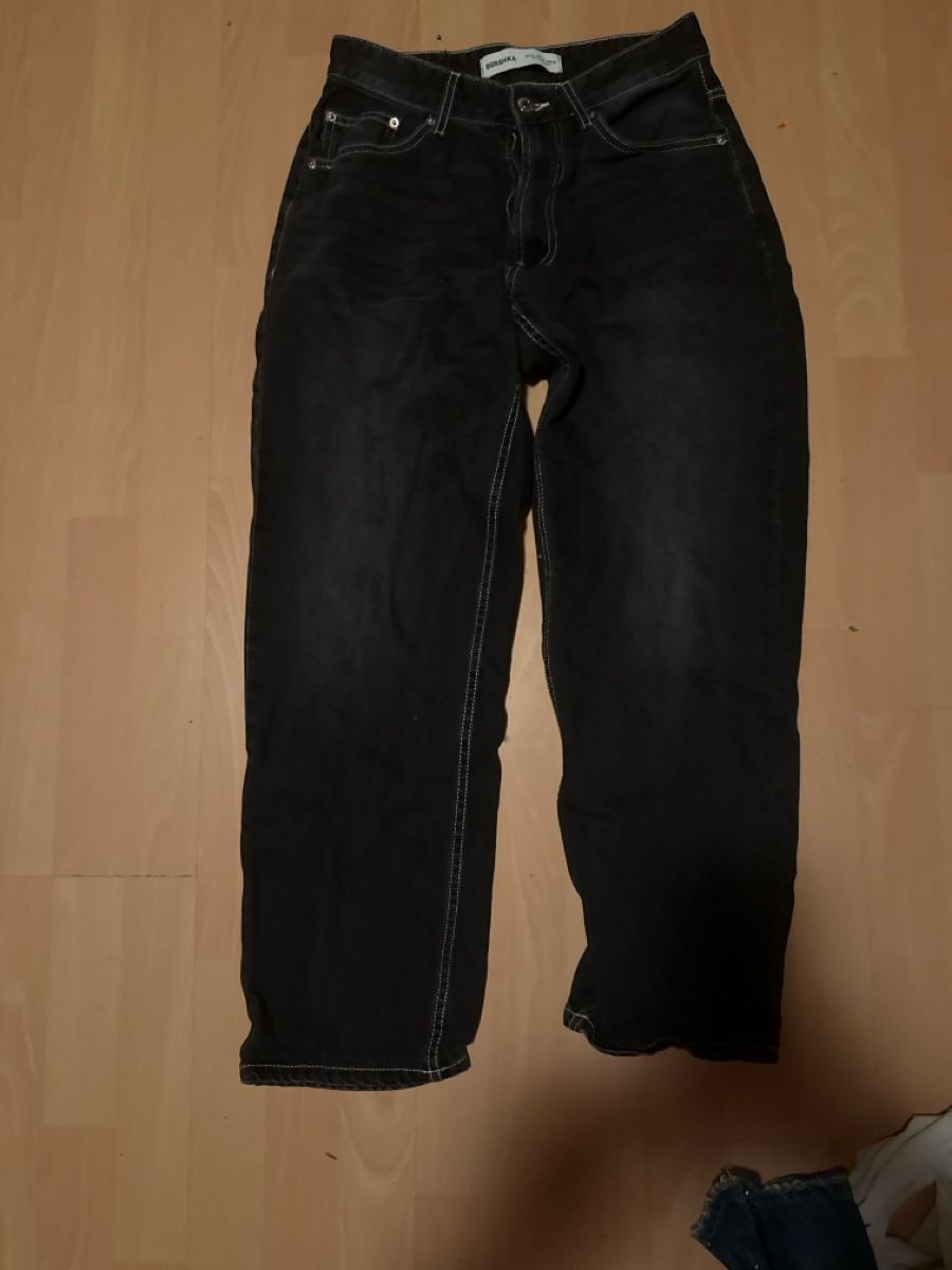 Bershka Pantaloni: Hose Gr. 36  – Usato da Widnau venduto da muh_j6km