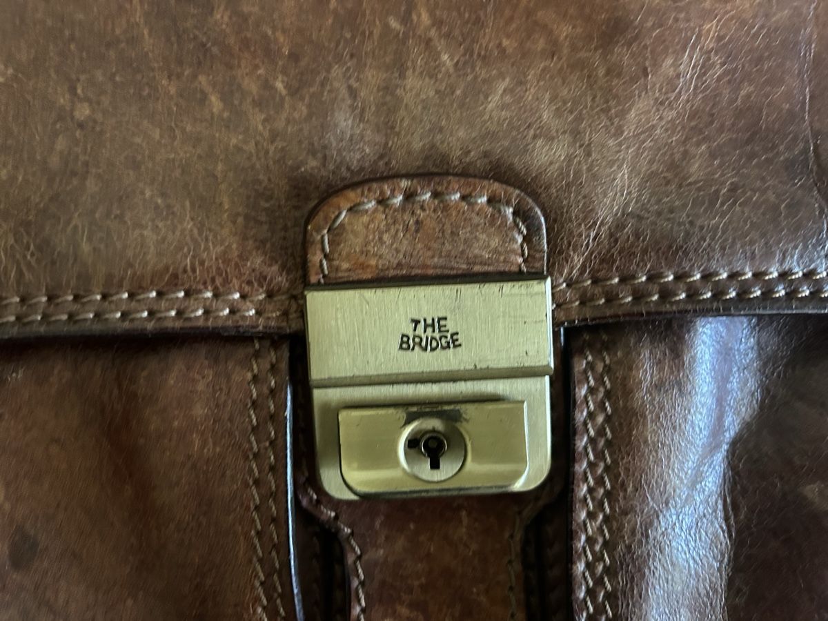 Valigie & Borse: Alte Ledertasche Aktentasche  – Usato da Bülach venduto da larson27 1