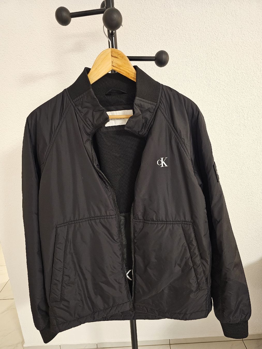 Calvin Klein Giacche: Calvin Klein Jacke – Nuovo (secondo la descrizione) da Wetzikon ZH venduto da sel_tdz8