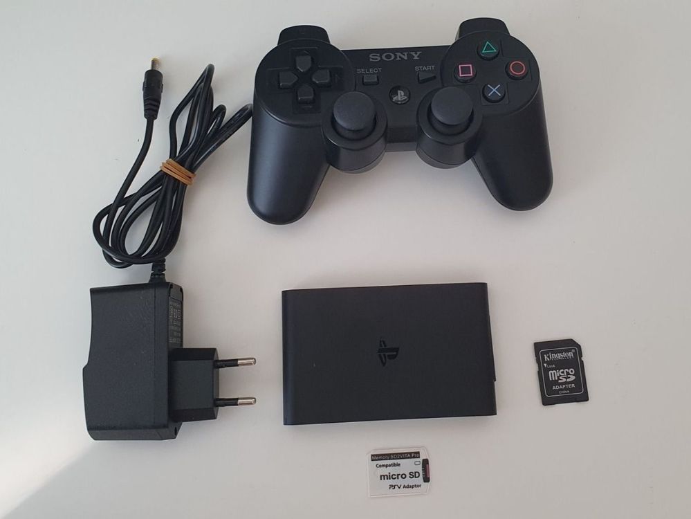 Console Playstation Vita (3G + Wifi) + Motor Storm RC + Carte Mémoire 4 Go pour PS Vita