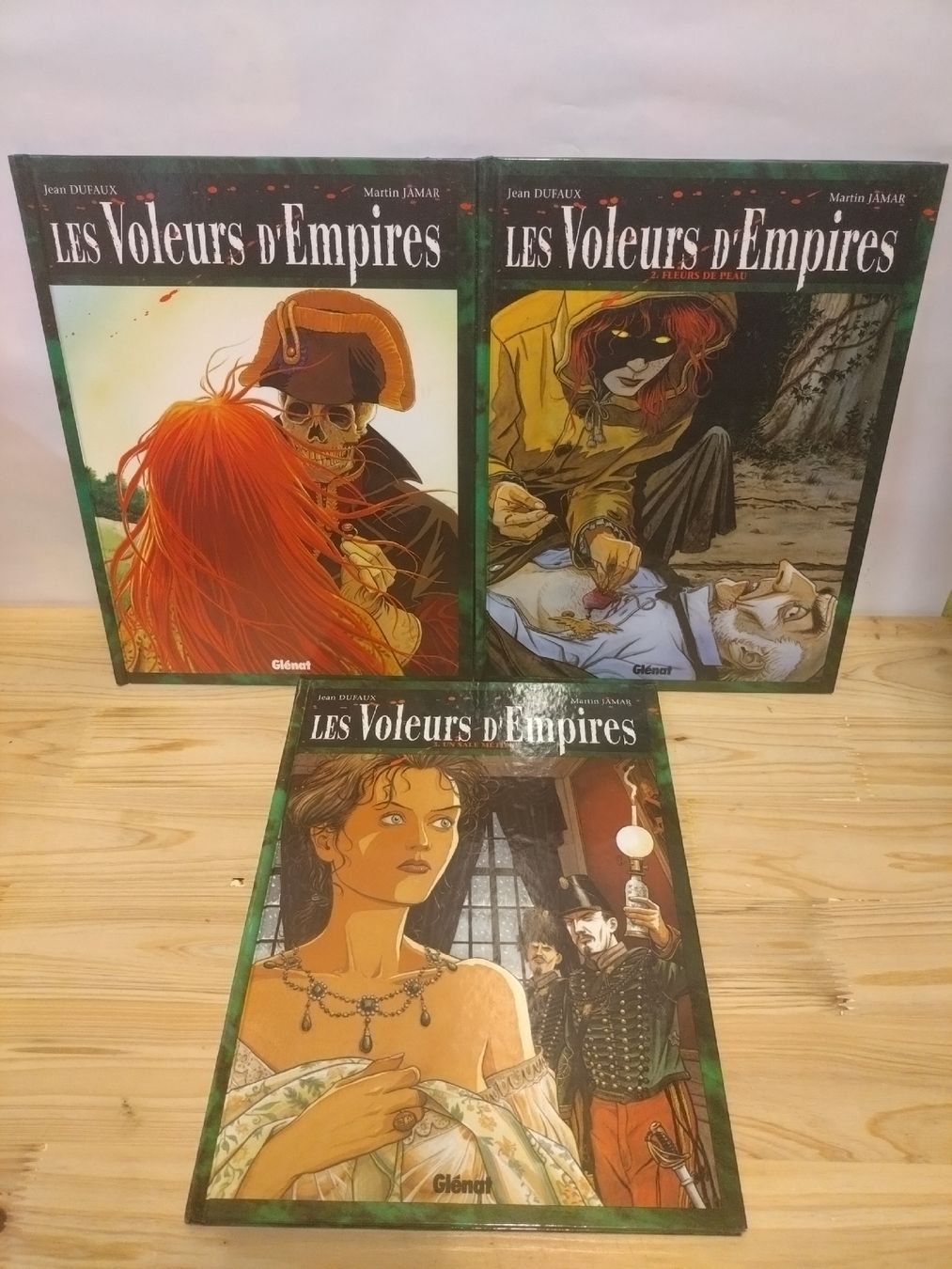 Fumetti: Les Voleurs d'Empires - 1 à 3 Tous EO – Usato da Farvagny-le-Grand venduto da LaCaverne