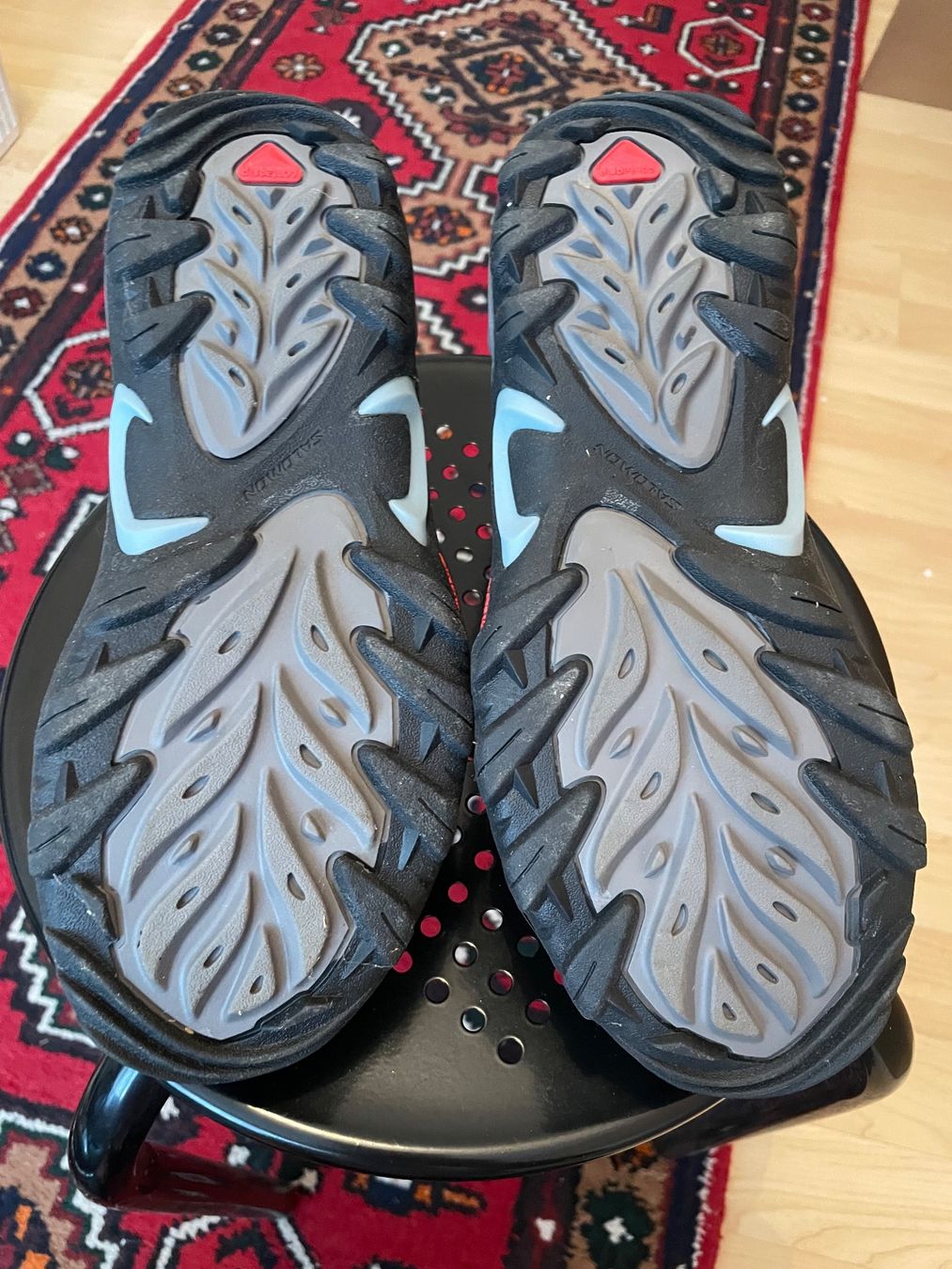 Salomon Scarpe da donna: Salomon Trekking Schuh Gr. 38 – Usato da Thun venduto da A-und-C 1