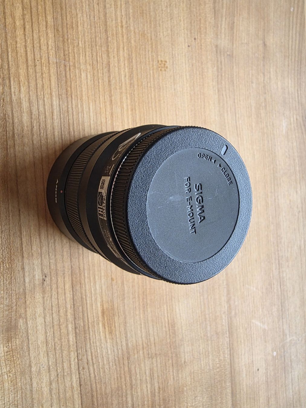 Sony Obiettivi: sony e-mount full frame 50mm f1.8 lens – Usato da Biberist venduto da Volo28 3