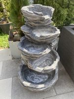 Gartenbrunnen Kaskade Steinoptik grau gebrauchter Zustand