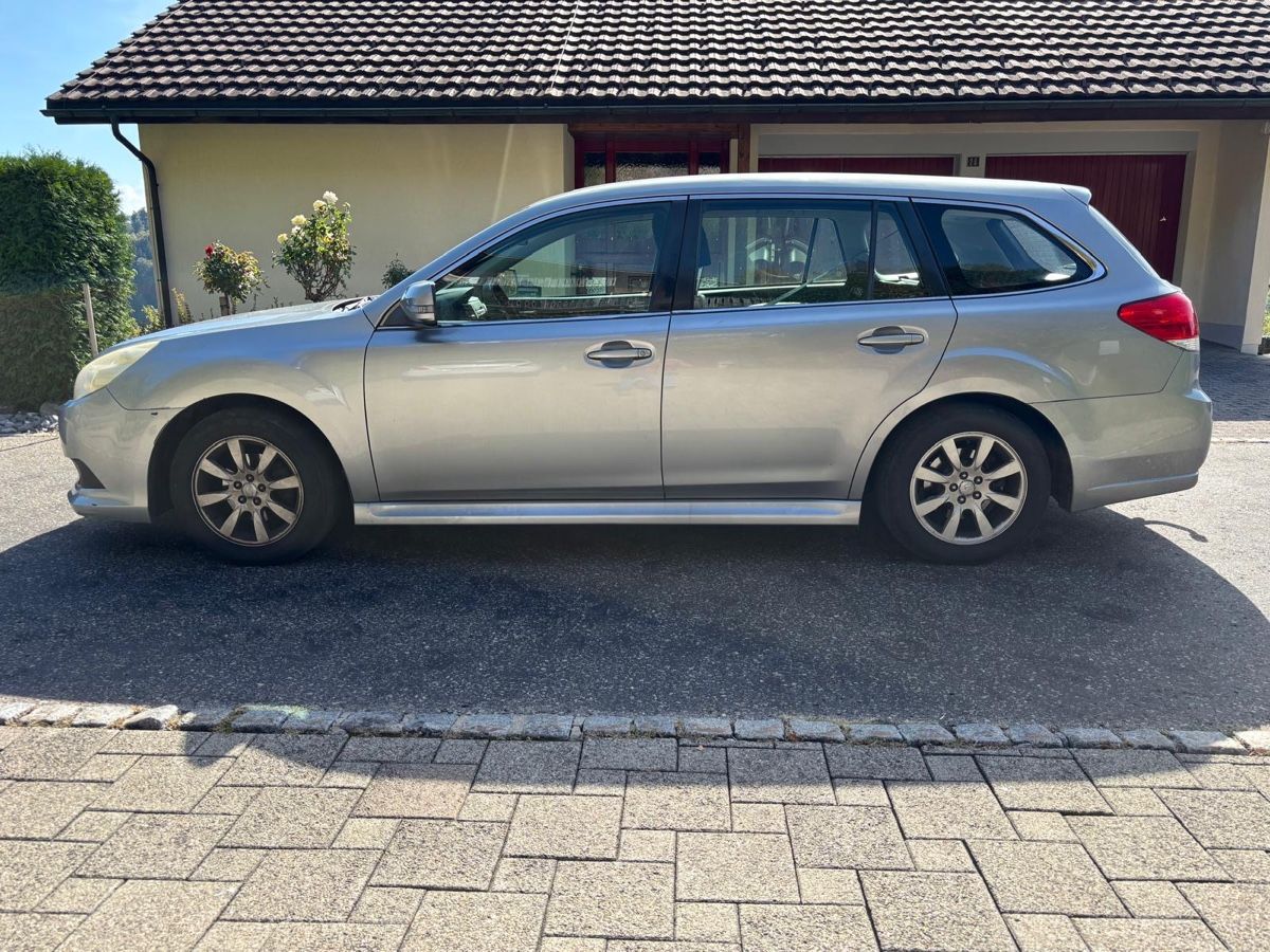 Subaru Automobili: Subaru Legacy 2.0 i – Usato da Mosnang venduto da Goldwasser 2