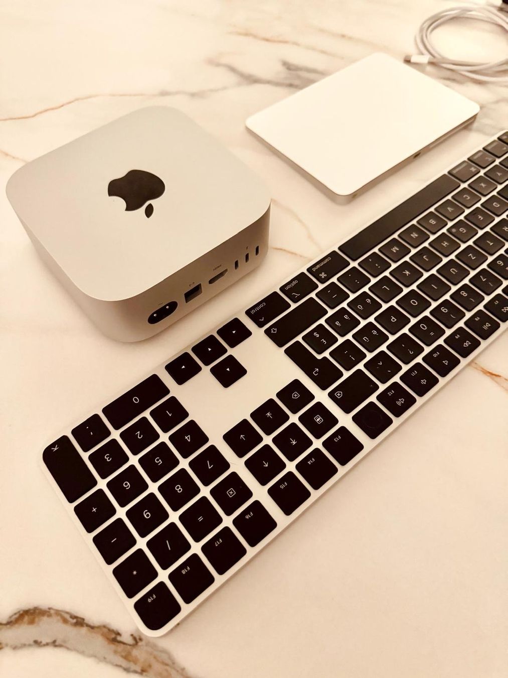 Apple PCs: Apple Mac Mini, Magic Keyboard, Magic Trackpad, Neuwertig! – Neu (gemäss Beschreibung) aus Malters von Fereros01 4
